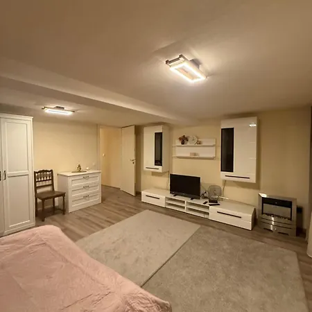 Vakantiehuis Maison Istoriquie Vescheim