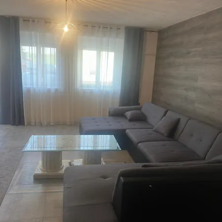 Maison Istoriquie * Vescheim